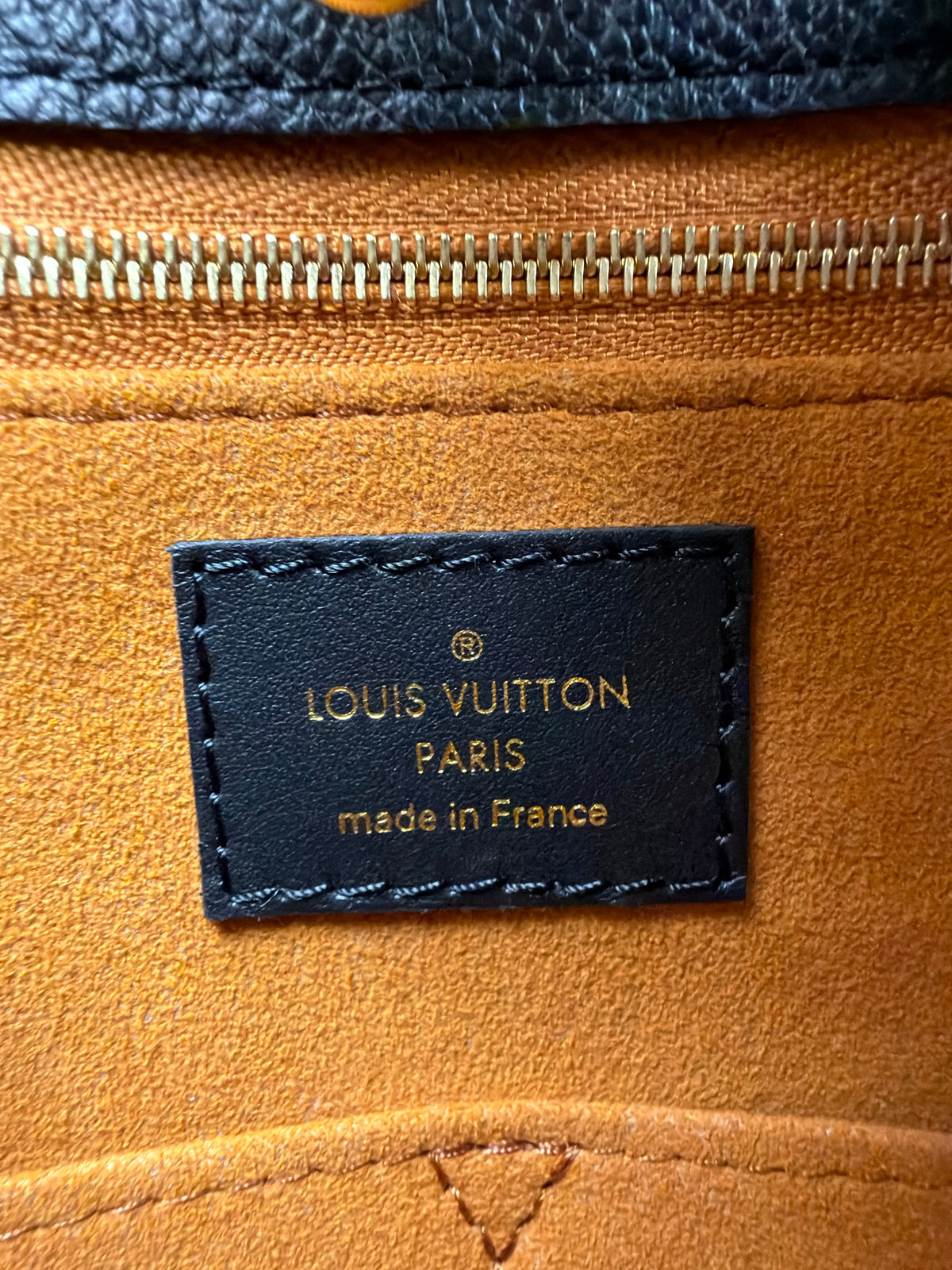Louis Vuitton OnTheGo Tote Bag MM in Black Giant Monogram Empreinte Leather NFC YC5