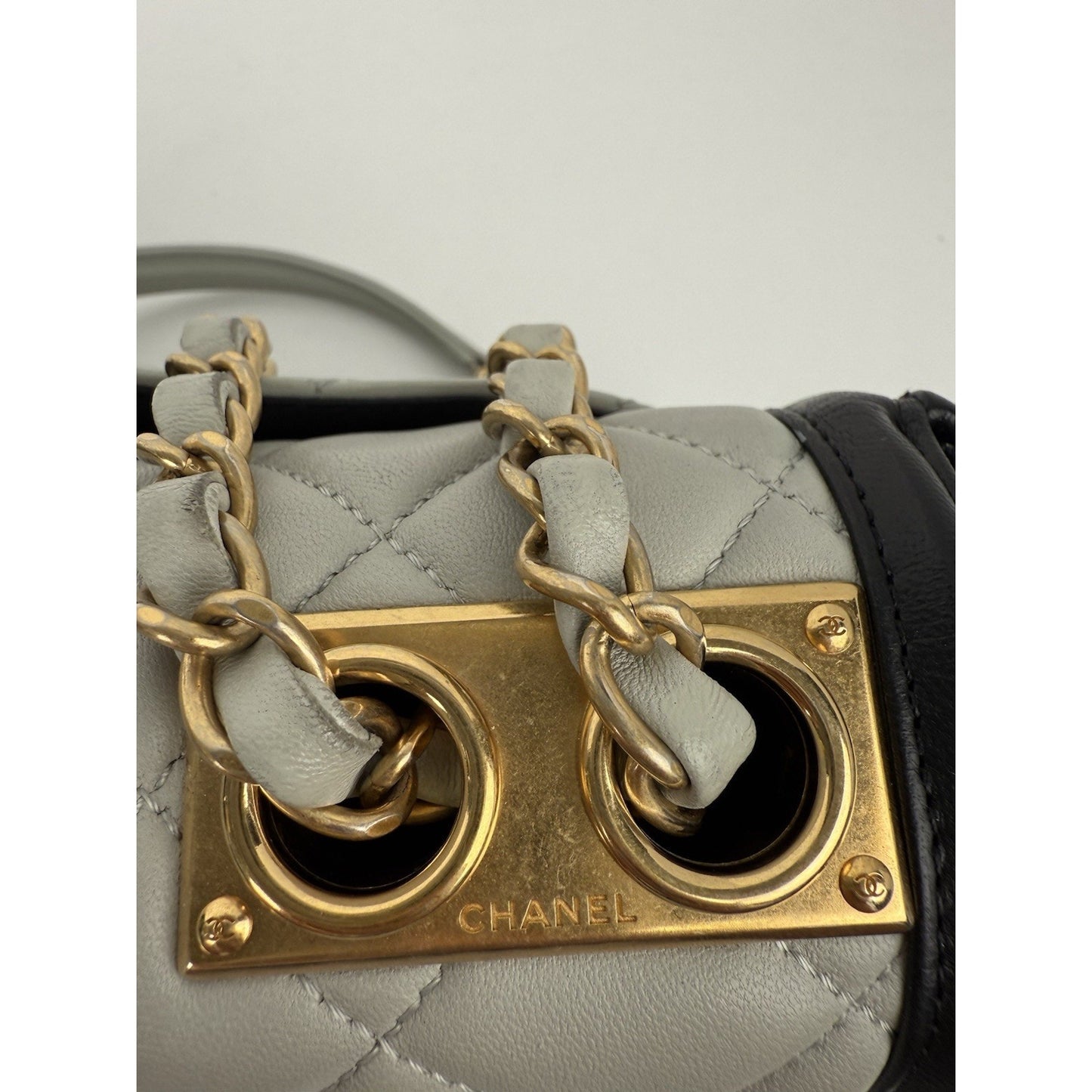 CHANEL Elegant CC Medium Lambskin Leather Quilted Flap Shoulder Bag
