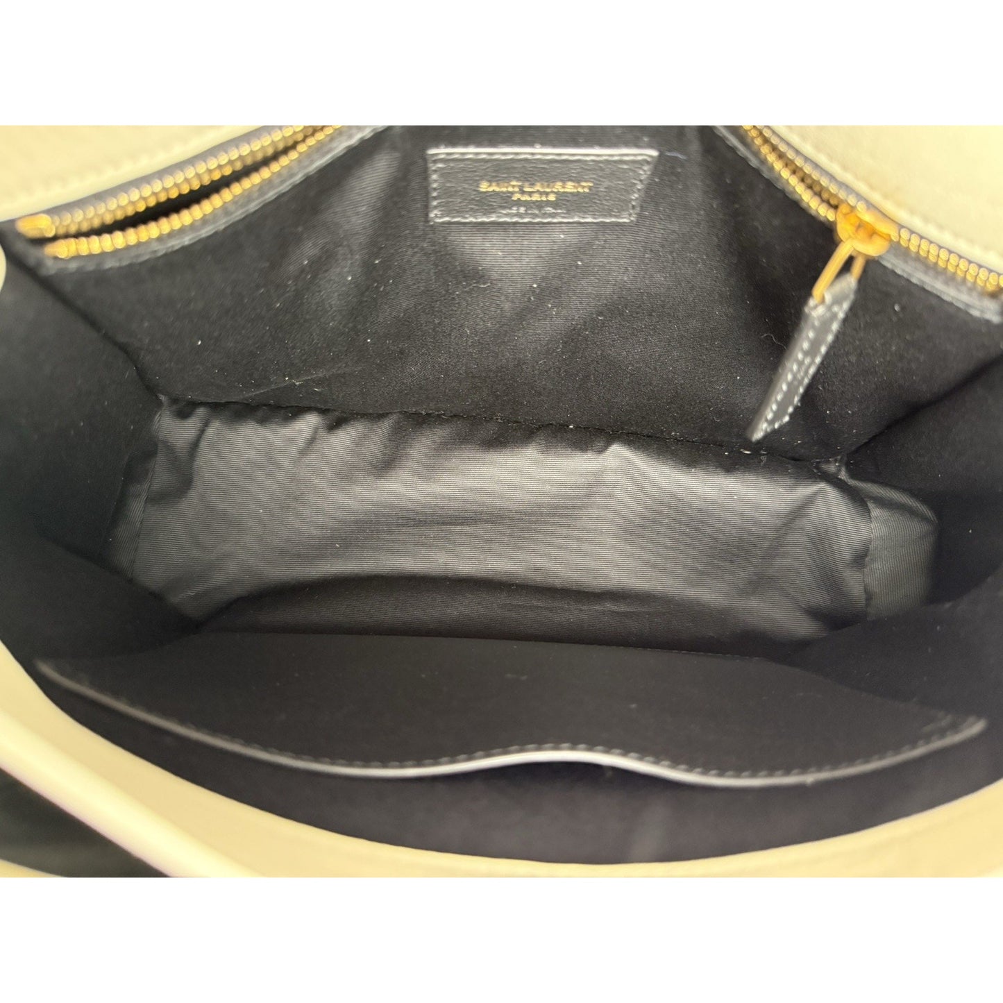 Saint Laurent Niki Medium Leather Shoulder Bag in Crema Soft