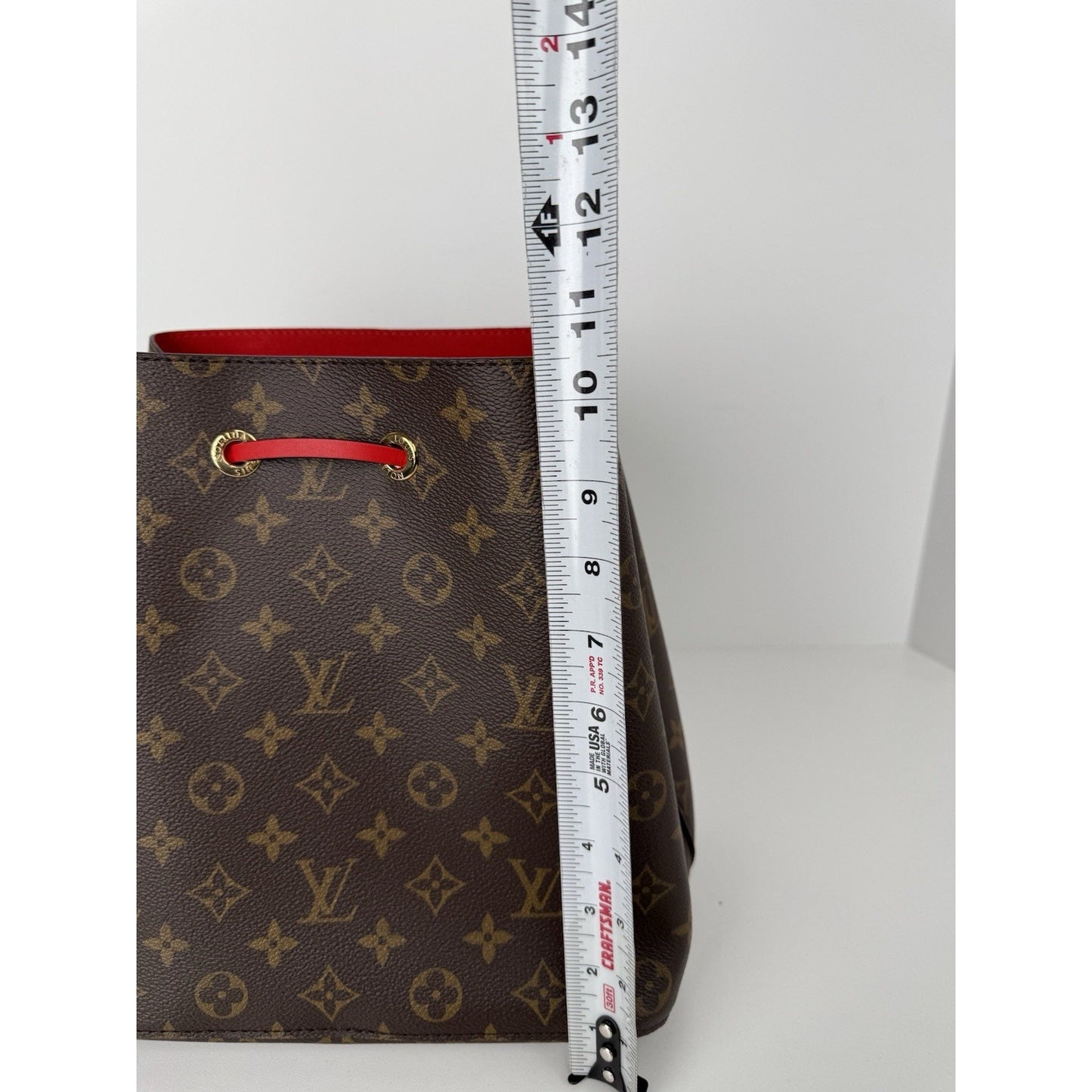 Louis Vuitton NeoNoe Handbag Monogram Canvas MM Women’s Shoulder Bag