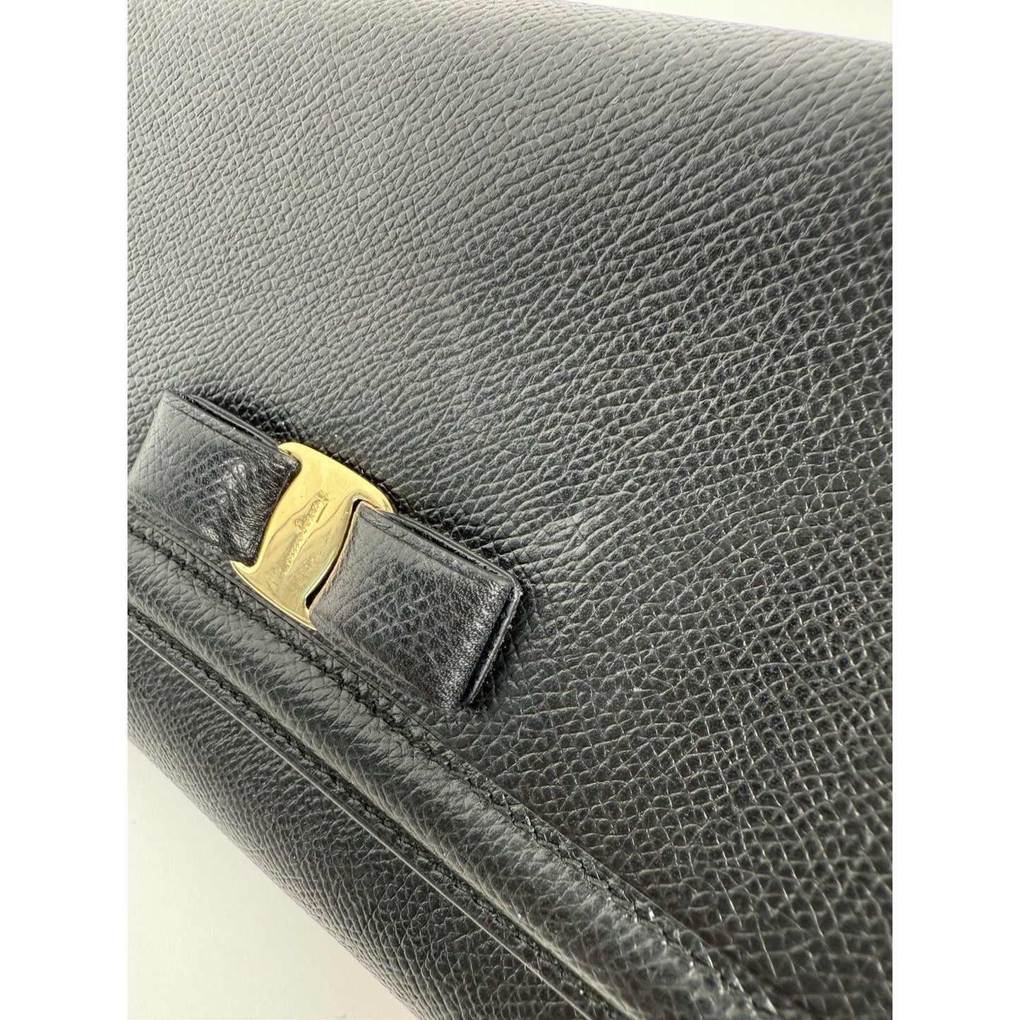 Salvatore Ferragamo Vala Ribbon Shoulder Bag Leather Black