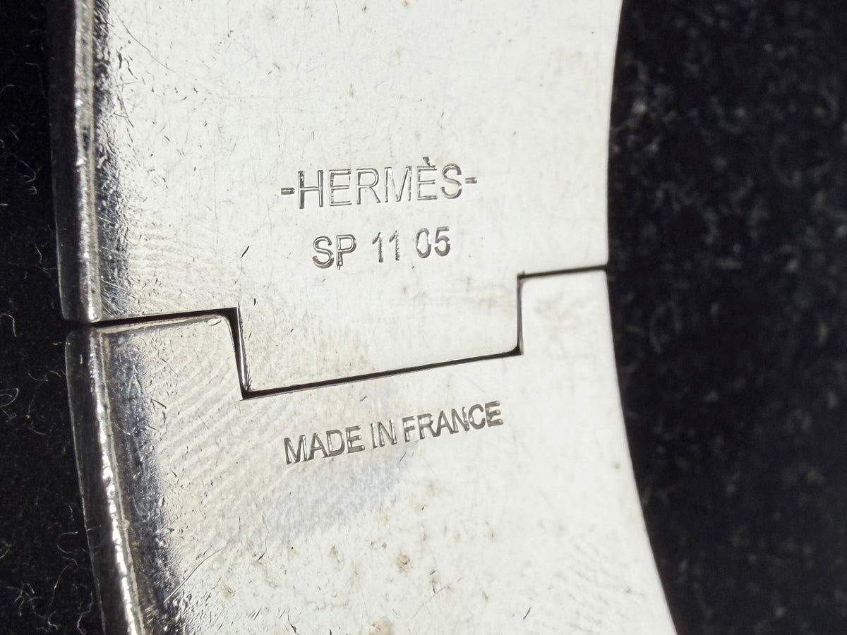 Hermes Wide Enamel Hinged Bangle Bracelet in White Enamel K1