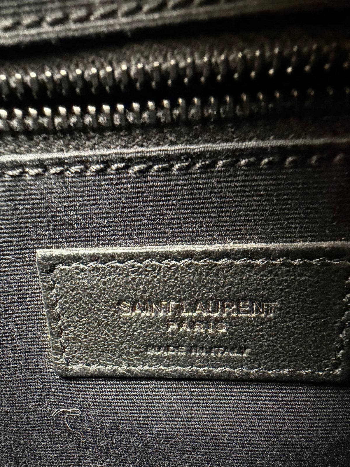 Saint Laurent Loulou Shoulder Bag Medium in Black Leather YD7