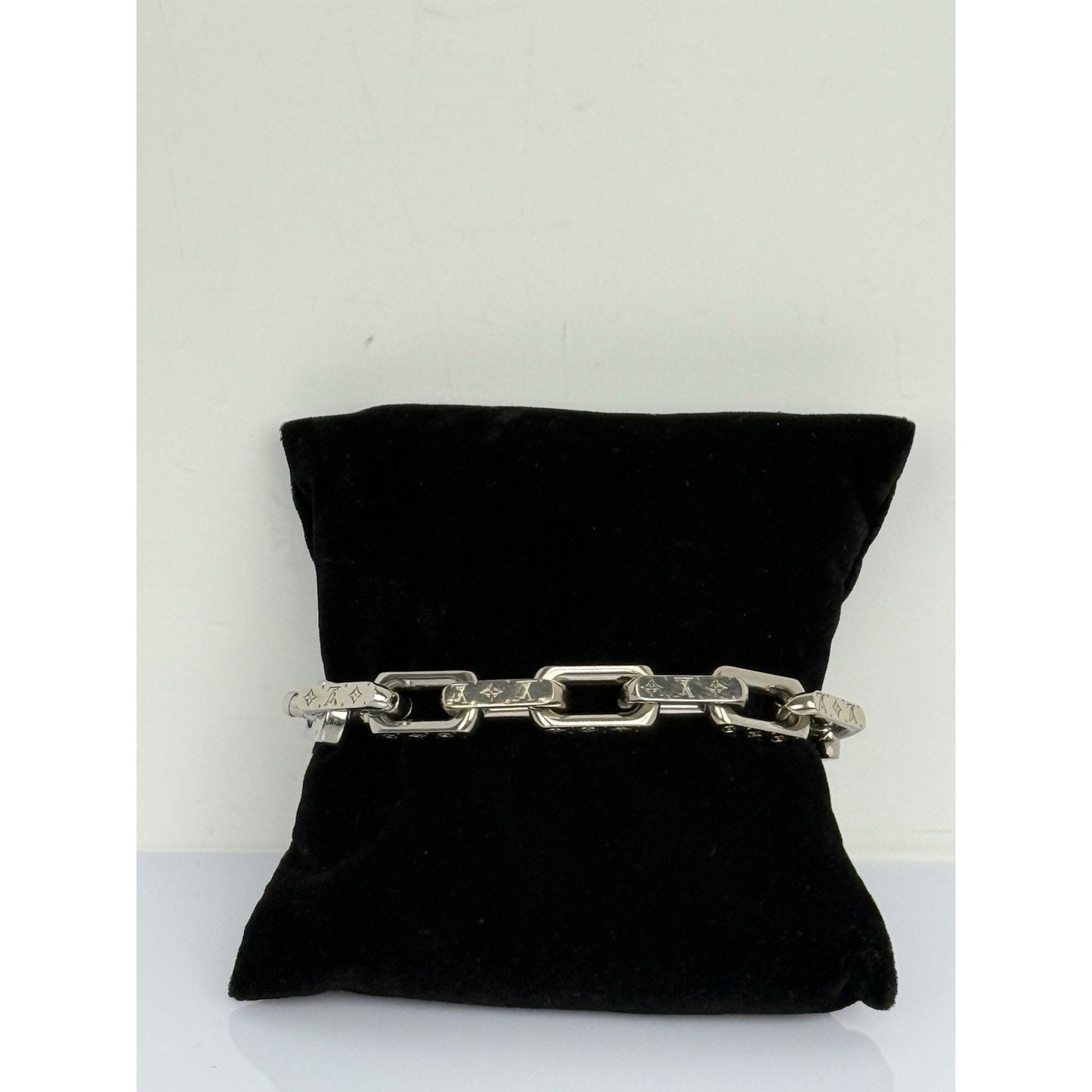 Louis Vuitton Monogram Chain Bracelet Stainless Steel M00308 LE2262 L