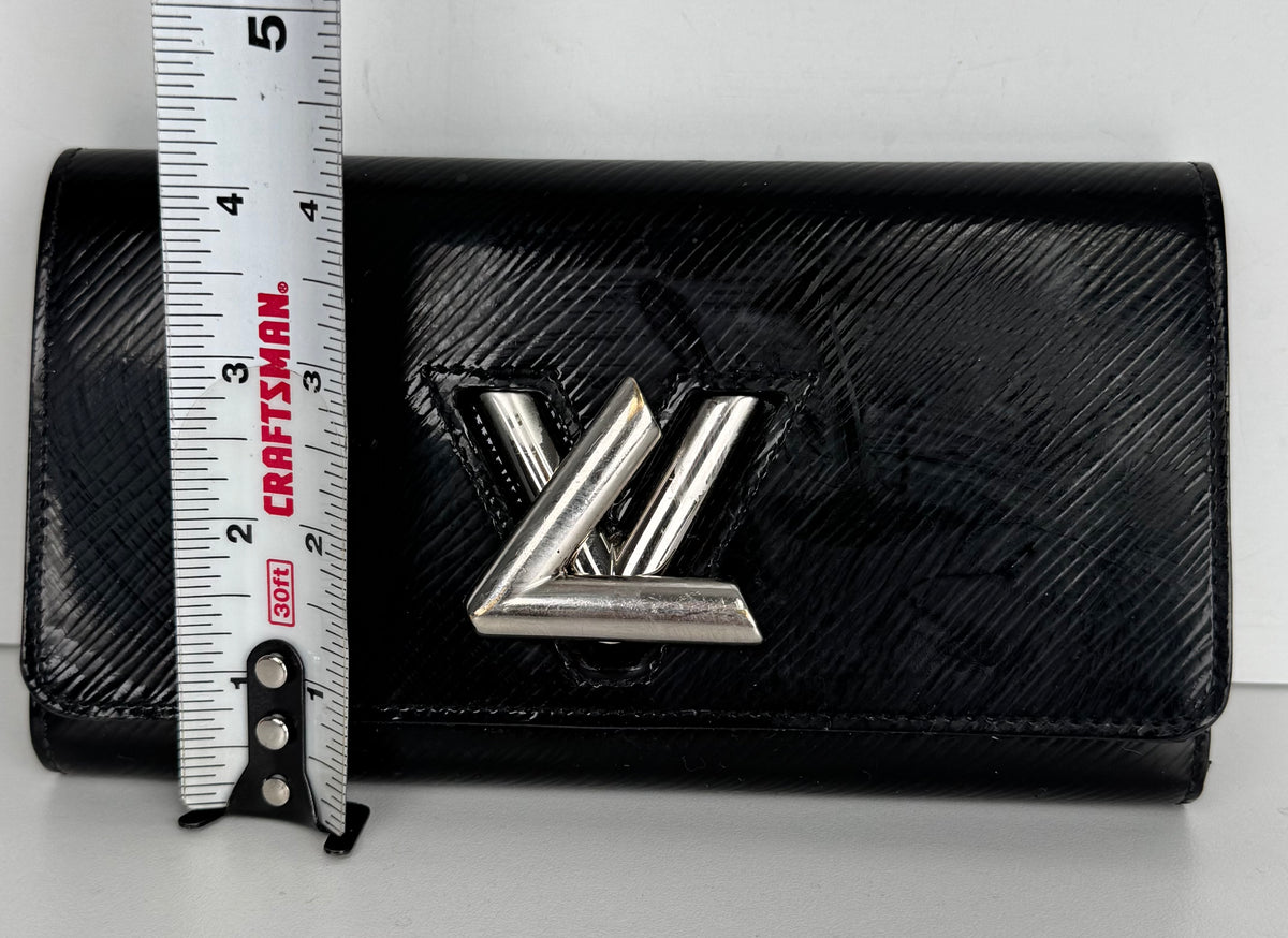 Louis Vuitton Twist Long Wallet in Black Epi Leather LV Twist-Lock Closure 2015 K3