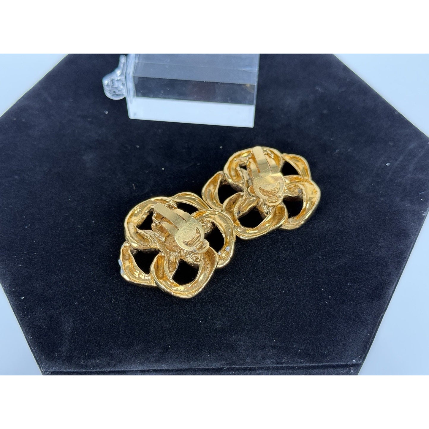 Chanel Gold Chain Flower Clip on Earrings 1980s