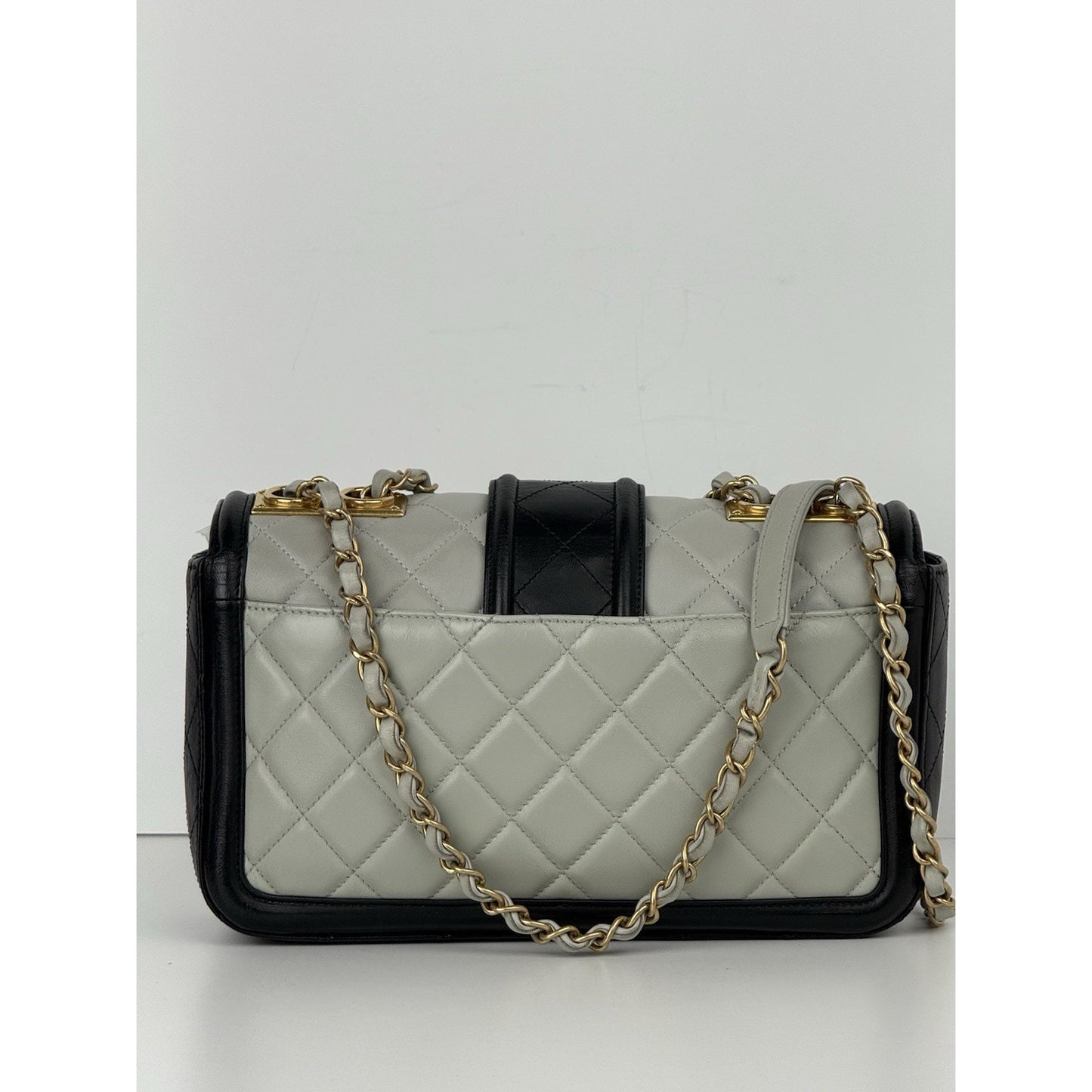 CHANEL Elegant CC Medium Lambskin Leather Quilted Flap Shoulder Bag