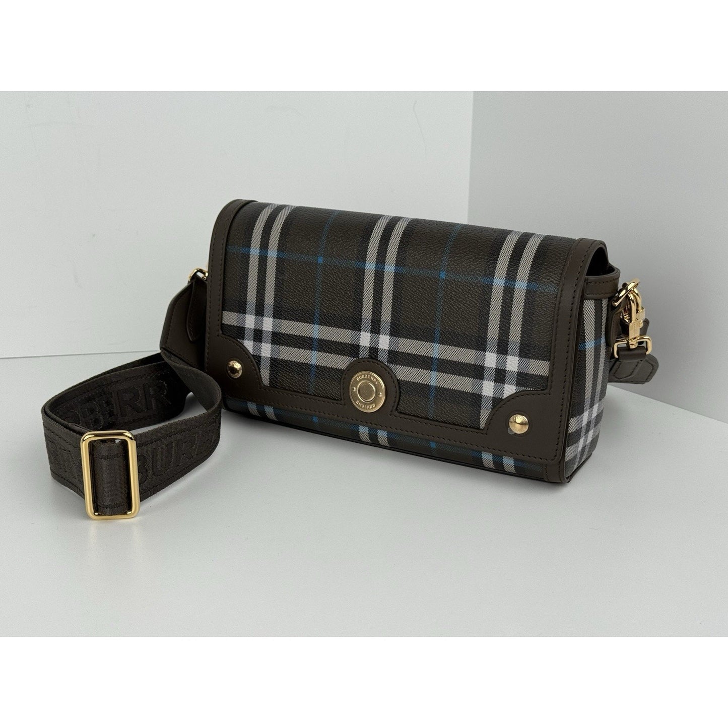 Burberry Top Handle Note Bag in Snug Dark Green Shoulder Bag