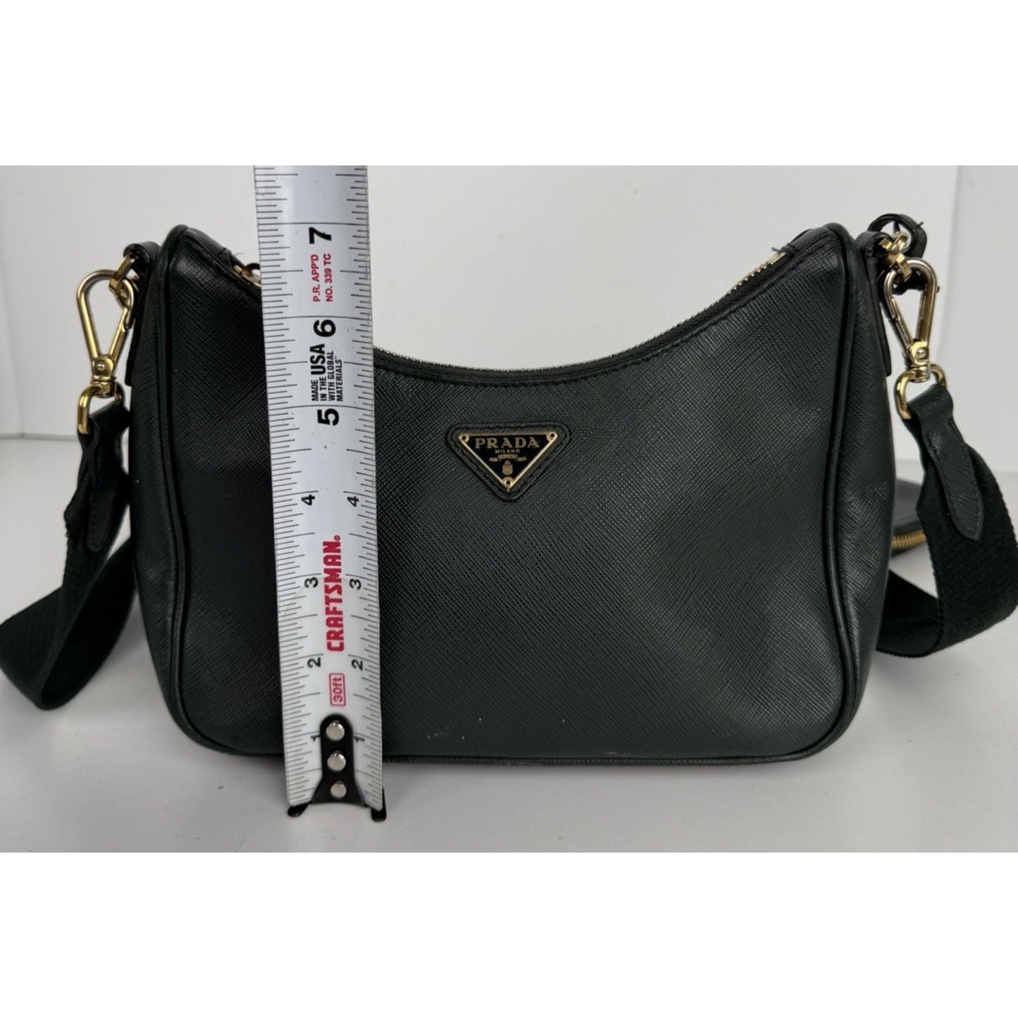 Prada Re-Edition 2005 Saffiano Leather Shoulder Bag in Emerald Green S10