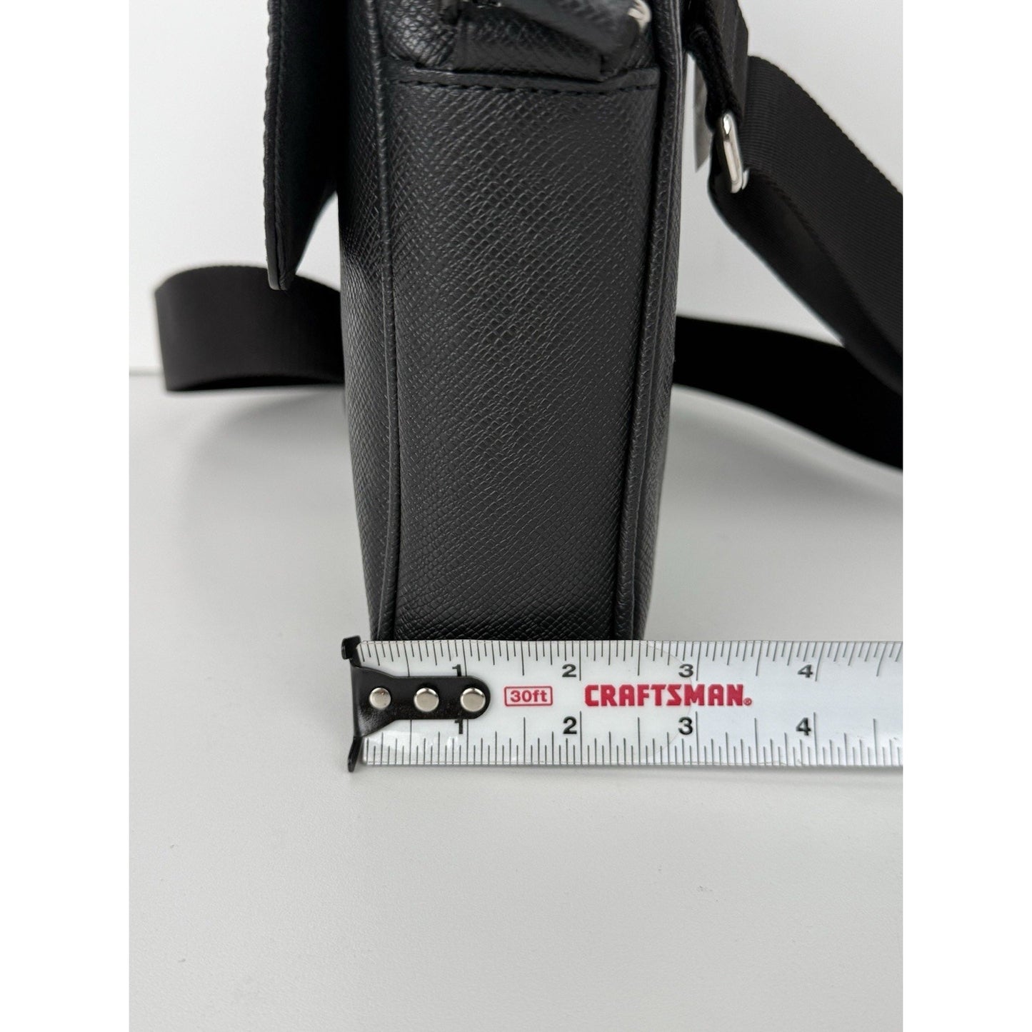 Louis Vuitton Black Leather Taiga Alex Messenger