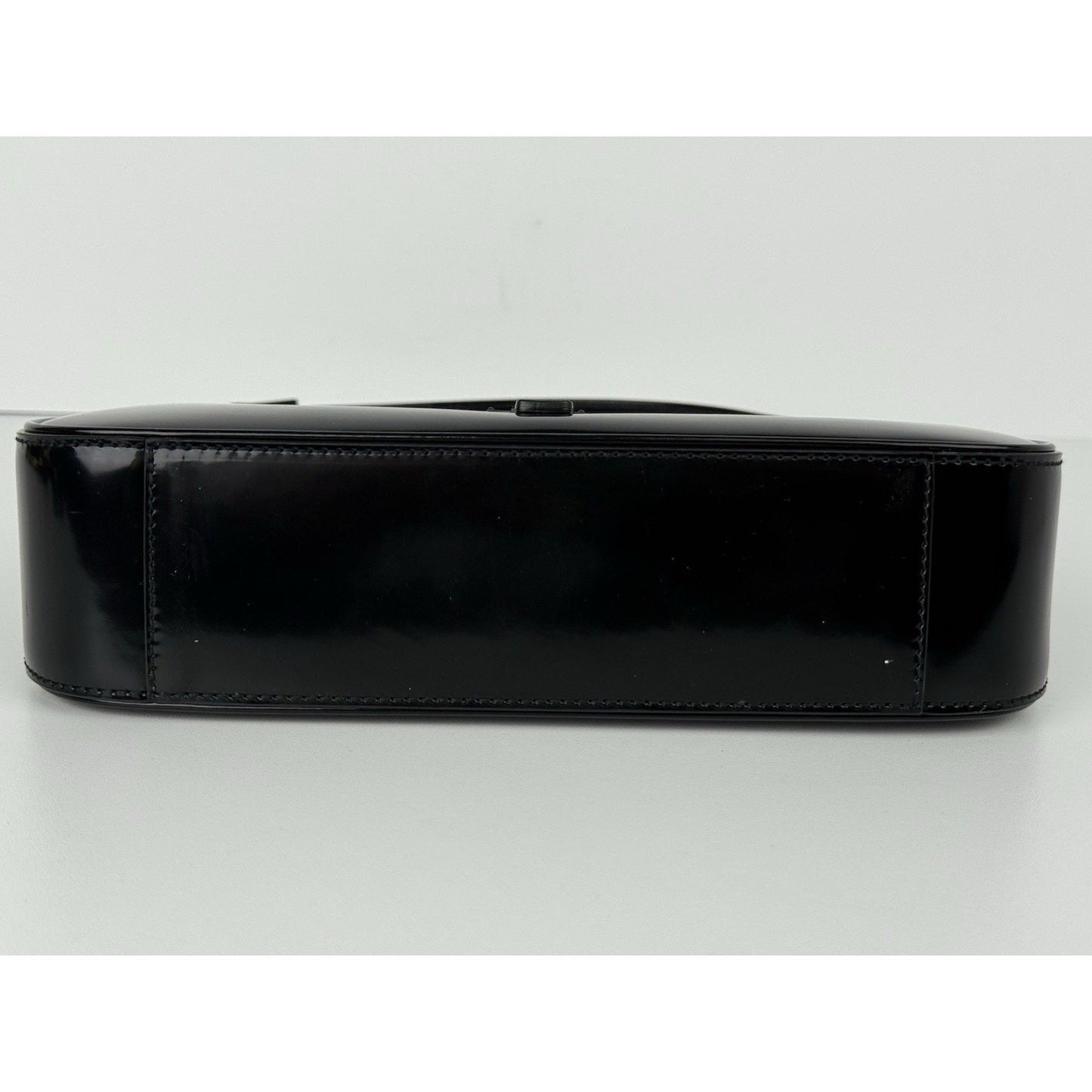 Saint Laurent Le 5 A 7 Shiny Leather Hobo Bag in Black