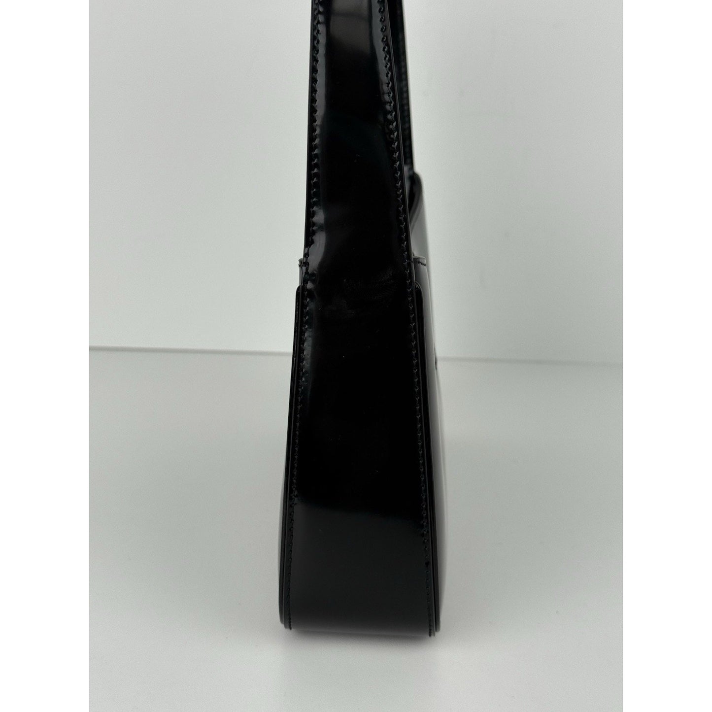 Saint Laurent Le 5 A 7 Shiny Leather Hobo Bag in Black