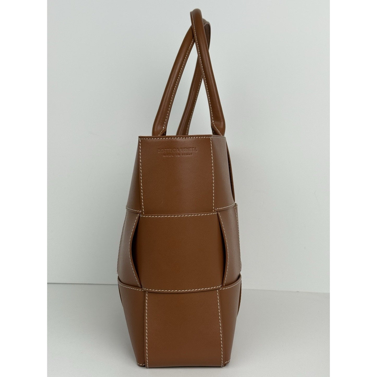 Bottega Veneta Nappa Maxi Intrecciato Men’s Arco Tote in Wood