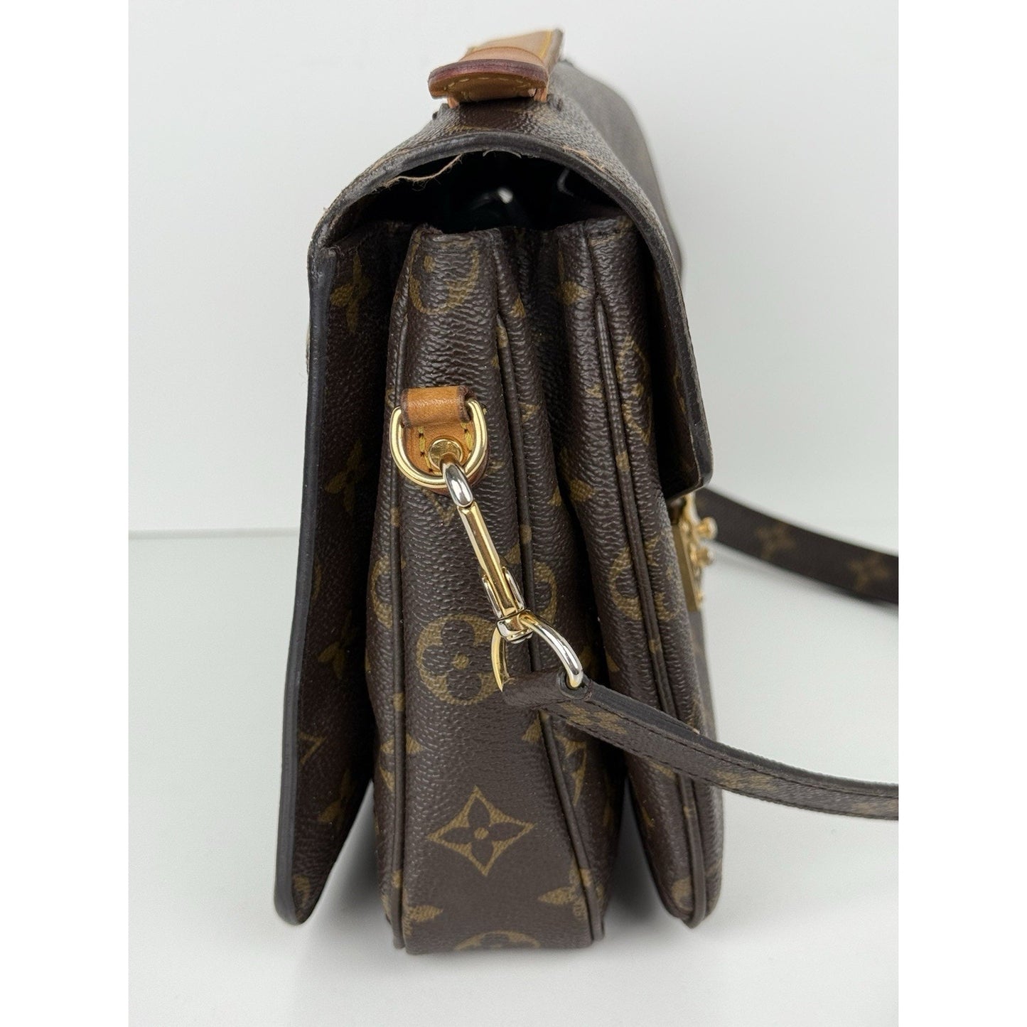 LOUIS VUITTON Pochette Metis Monogram Women's Shoulder Bag 2018 SD1158