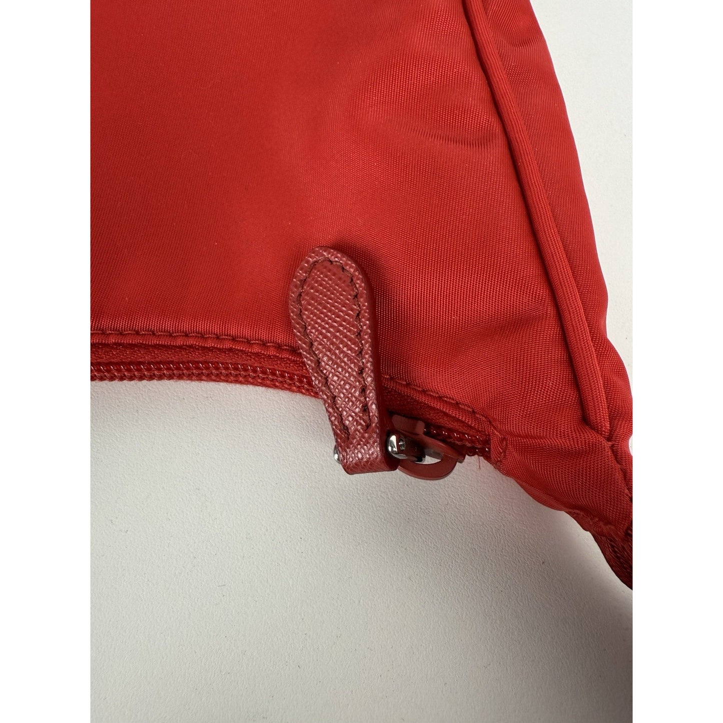 Prada Women's Re-Edition 2000 Nylon Bag in Red