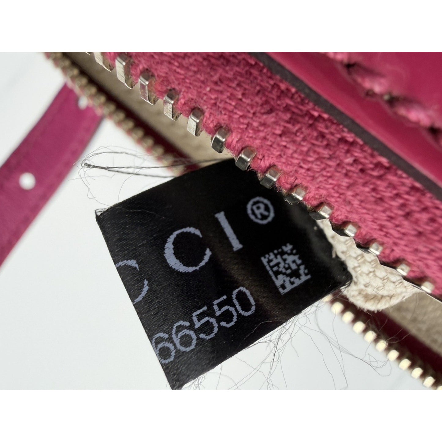 Gucci Microguccissima Nice Dome Top Handle Bag Small Fuchsia Patent Leather S01