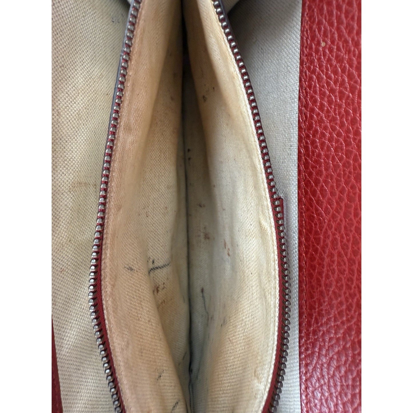 Gucci Dionysus Small Chain Strap Women's Shoulder Bag in Red Leather