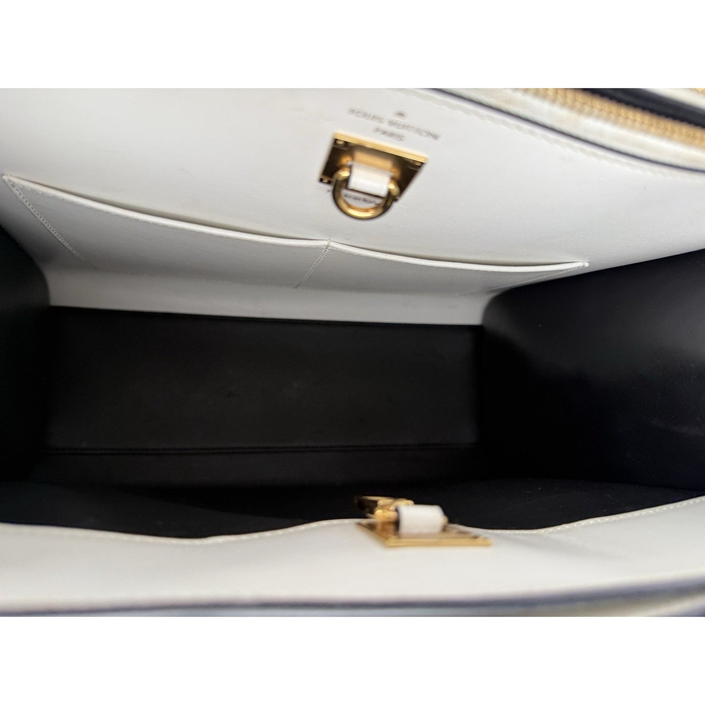 Louis Vuitton City Steamer Mm Monogram Black & White Shoulder Bag