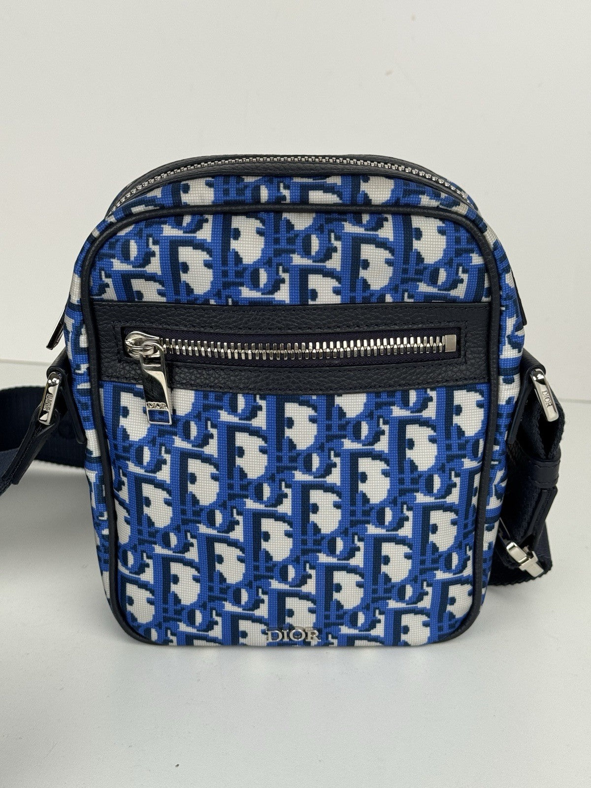 Christian Dior Messenger Pouch Oblique Pixel