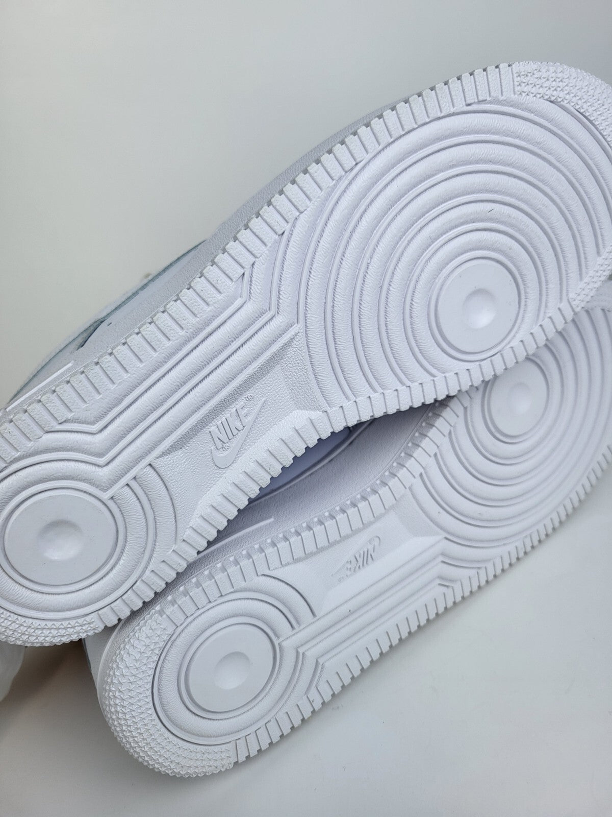 Nike Air Force 1 '07 - Triple White Mens Size 12