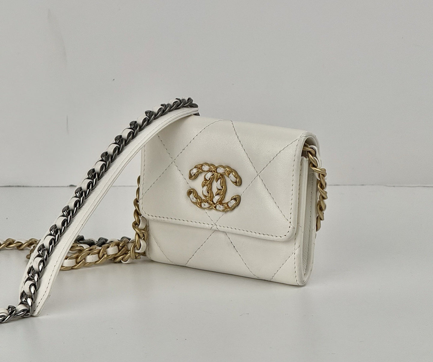 Chanel Lambskin Quilted Chanel 19 Flap Coin Purse With Chain White