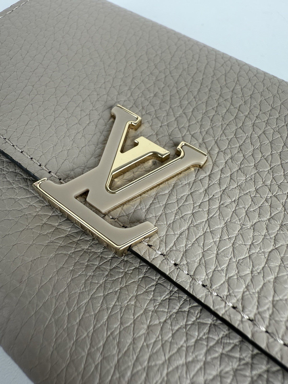 LOUIS VUITTON Portefeuille-Capsine Compact Trifold wallet