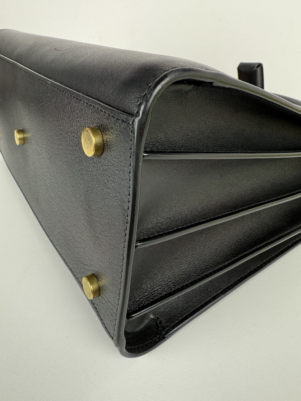 Saint Laurent Sac de Jour Large Leather Women's Bag in Black