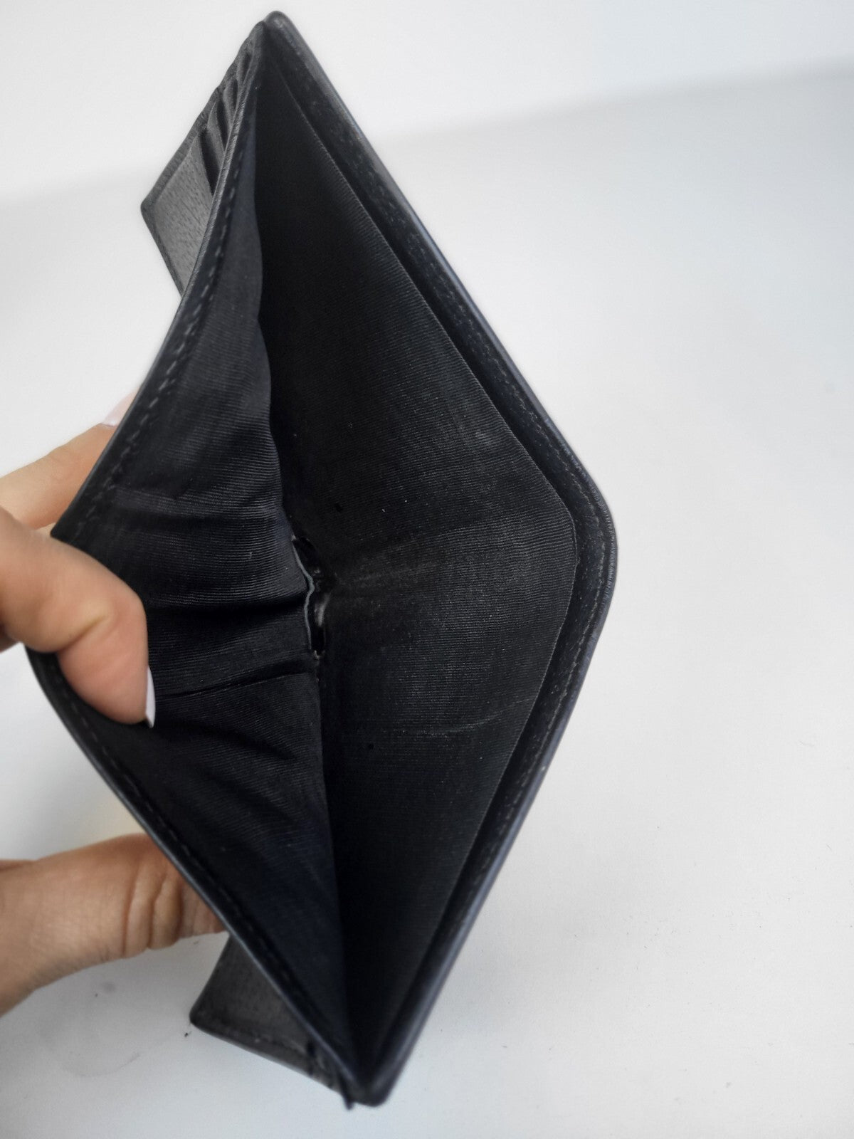 Gucci Wallet Bifold Signature Web Black GG Supreme