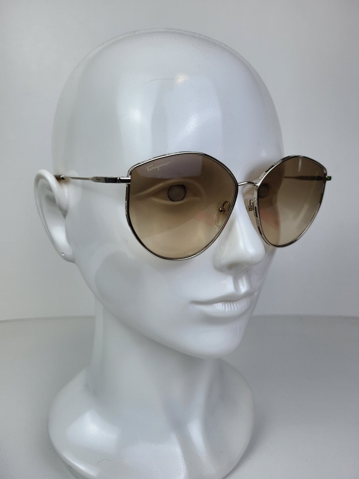 Salvatore Ferragamo Sunglasses SF264S Gold Frame 60/15
