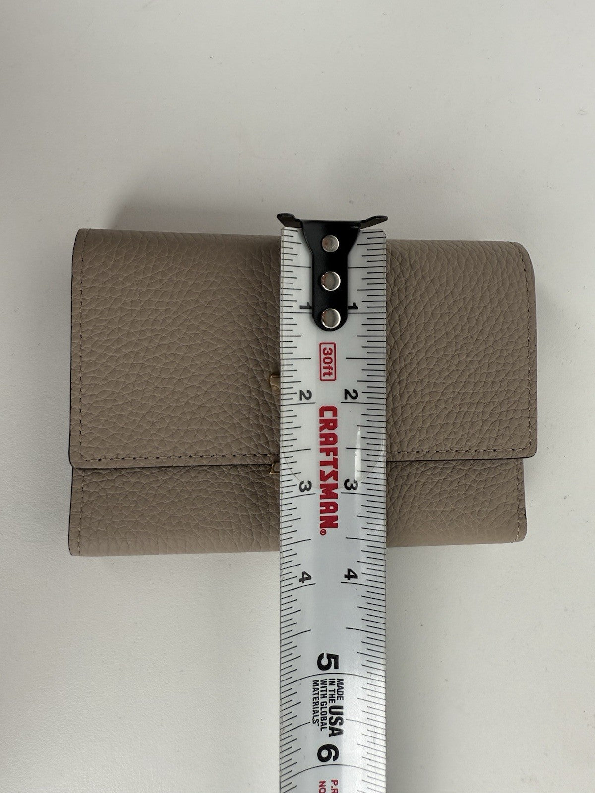 LOUIS VUITTON Portefeuille-Capsine Compact Trifold wallet