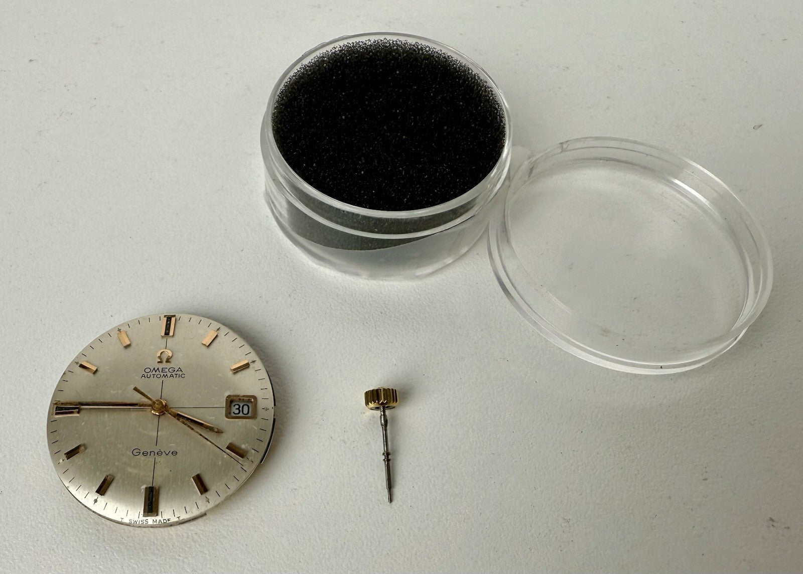 Omega 565 Watch Automatic Movement Good Balance Watchmakers Spare Parts