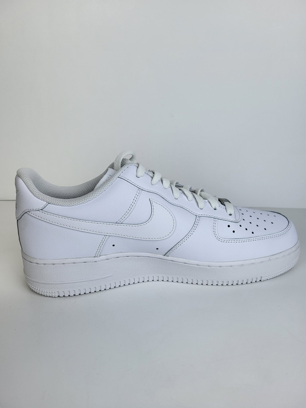Nike Air Force 1 '07 - Triple White Mens Size 12