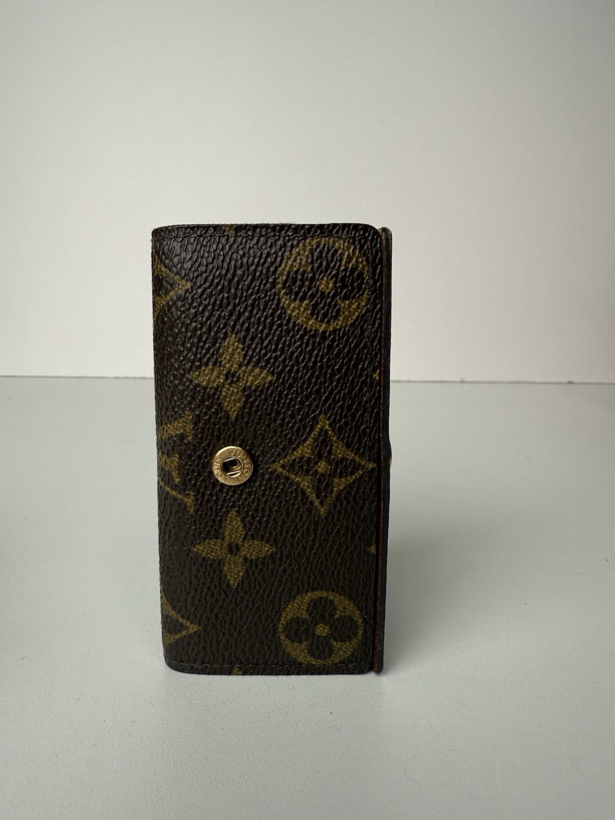 Louis Vuitton Multicles 4 Key Case Holder Fuchsia