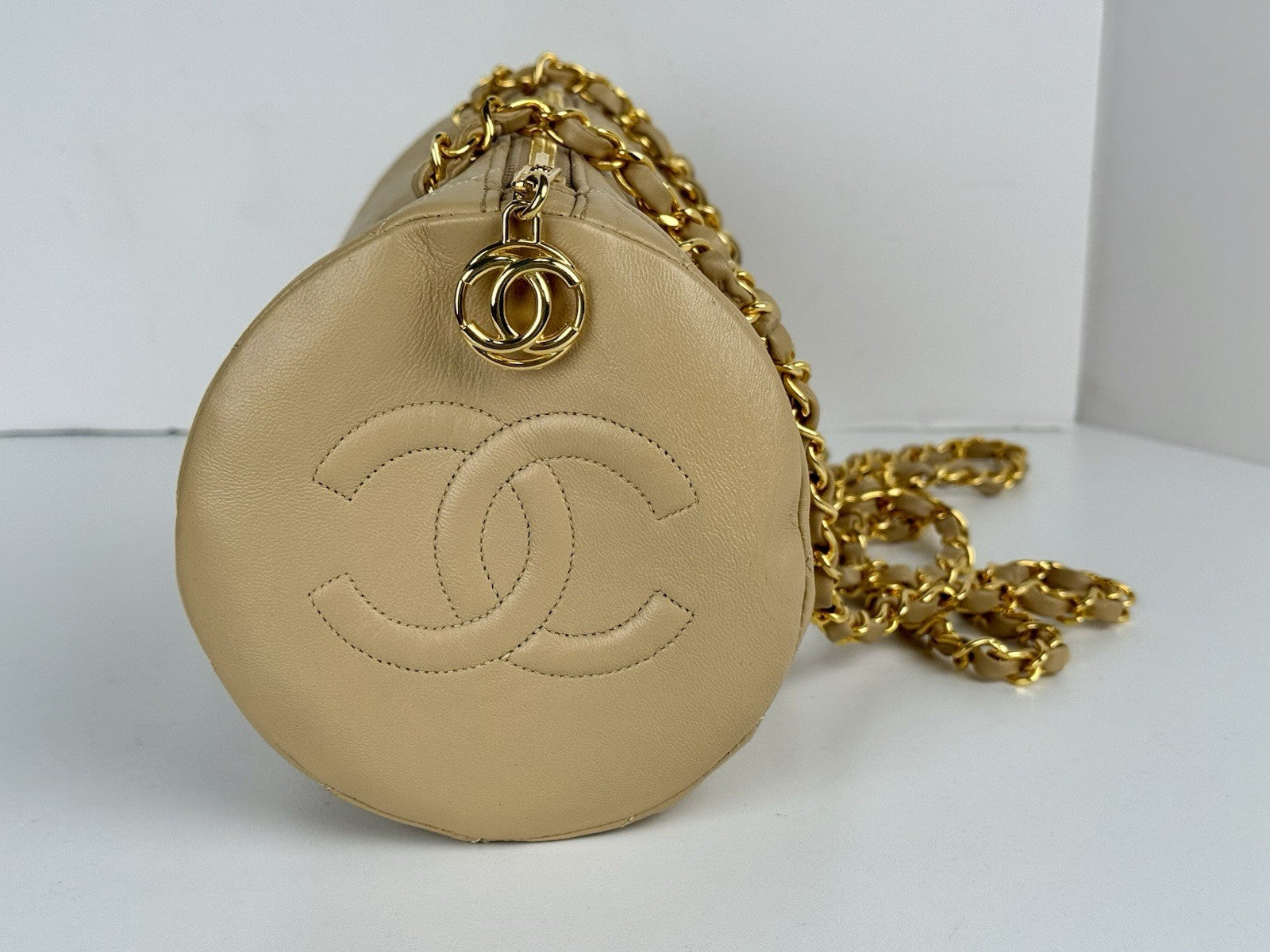 Chanel Tube Bag Quilted Round Beige Leather Shoulder Purse Gold Tone