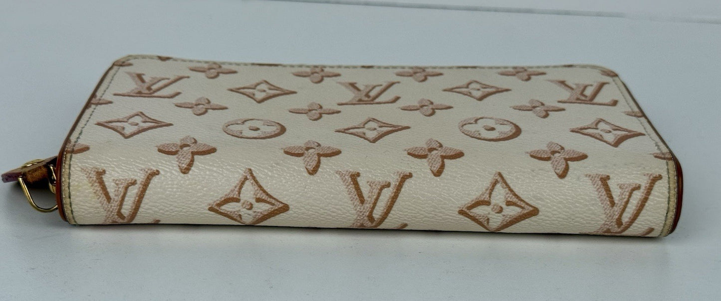 LOUIS VUITTON Monogram Fall For You Zippy Long Wallet