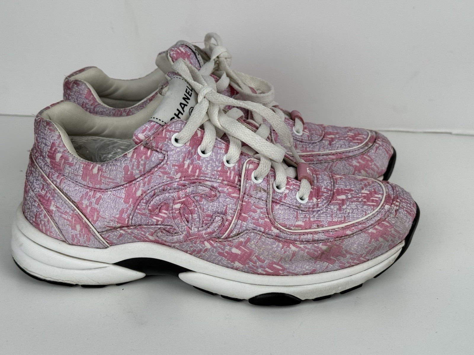 Chanel Tweed CC Sneakers 39 Pink