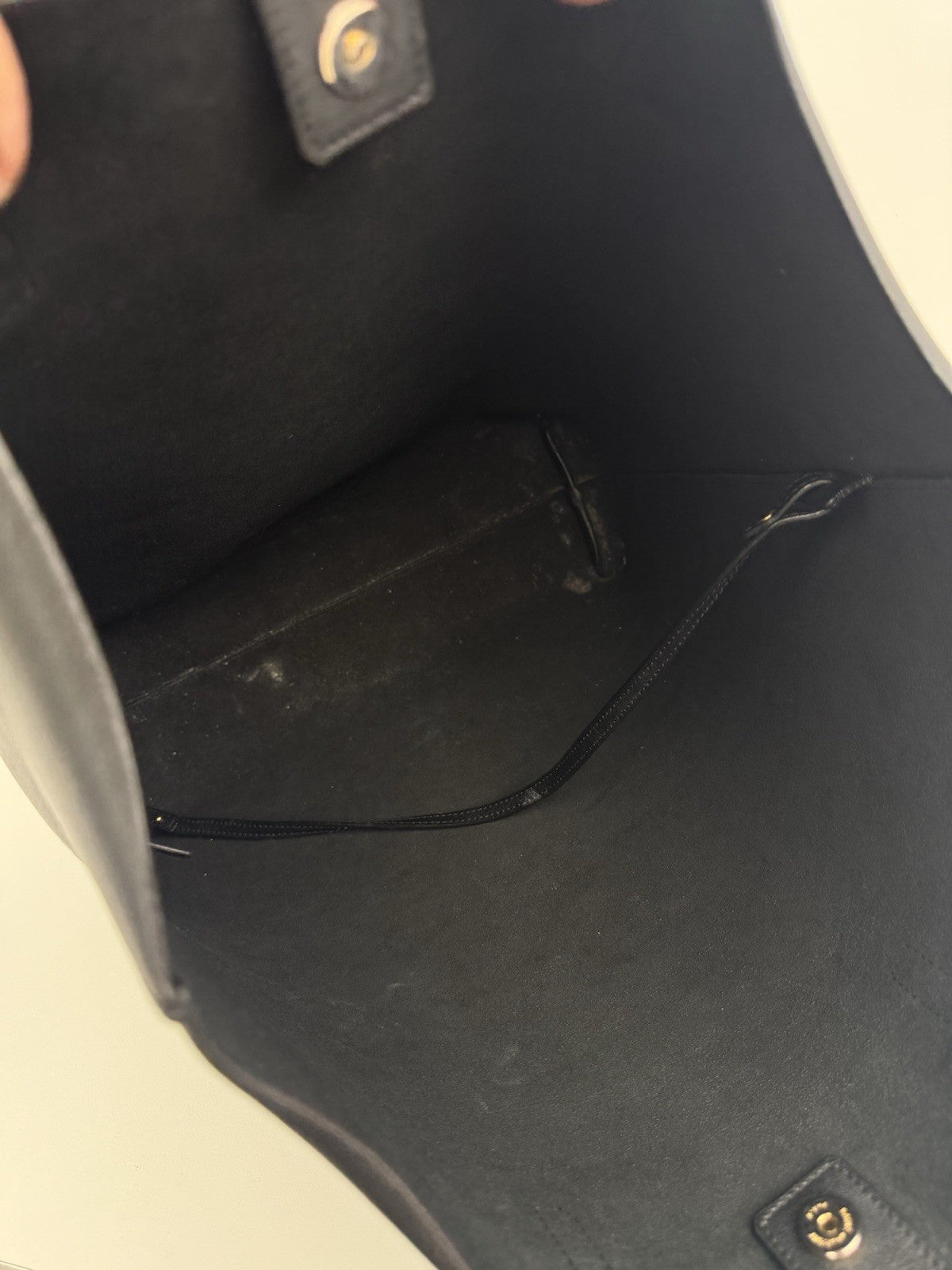 Saint Laurent Black Leather Shopping Tote