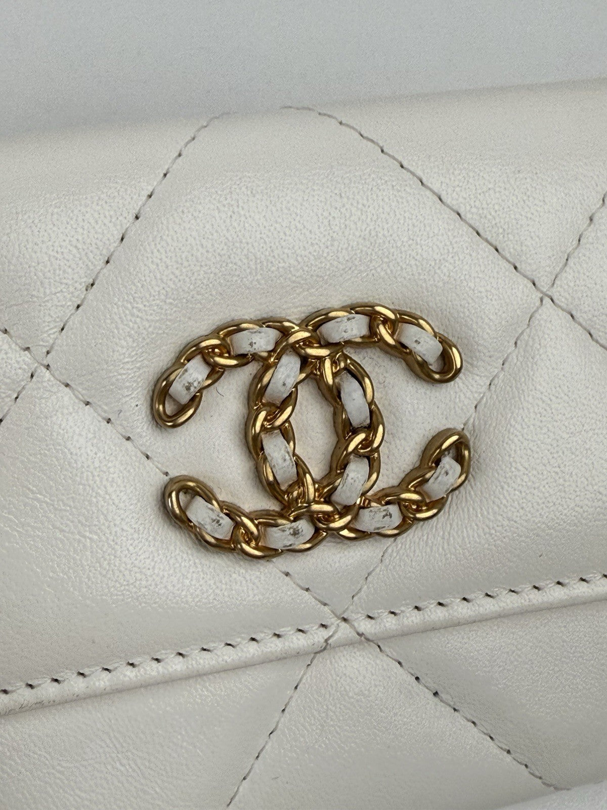 Chanel Lambskin Quilted Chanel 19 Flap Coin Purse With Chain White