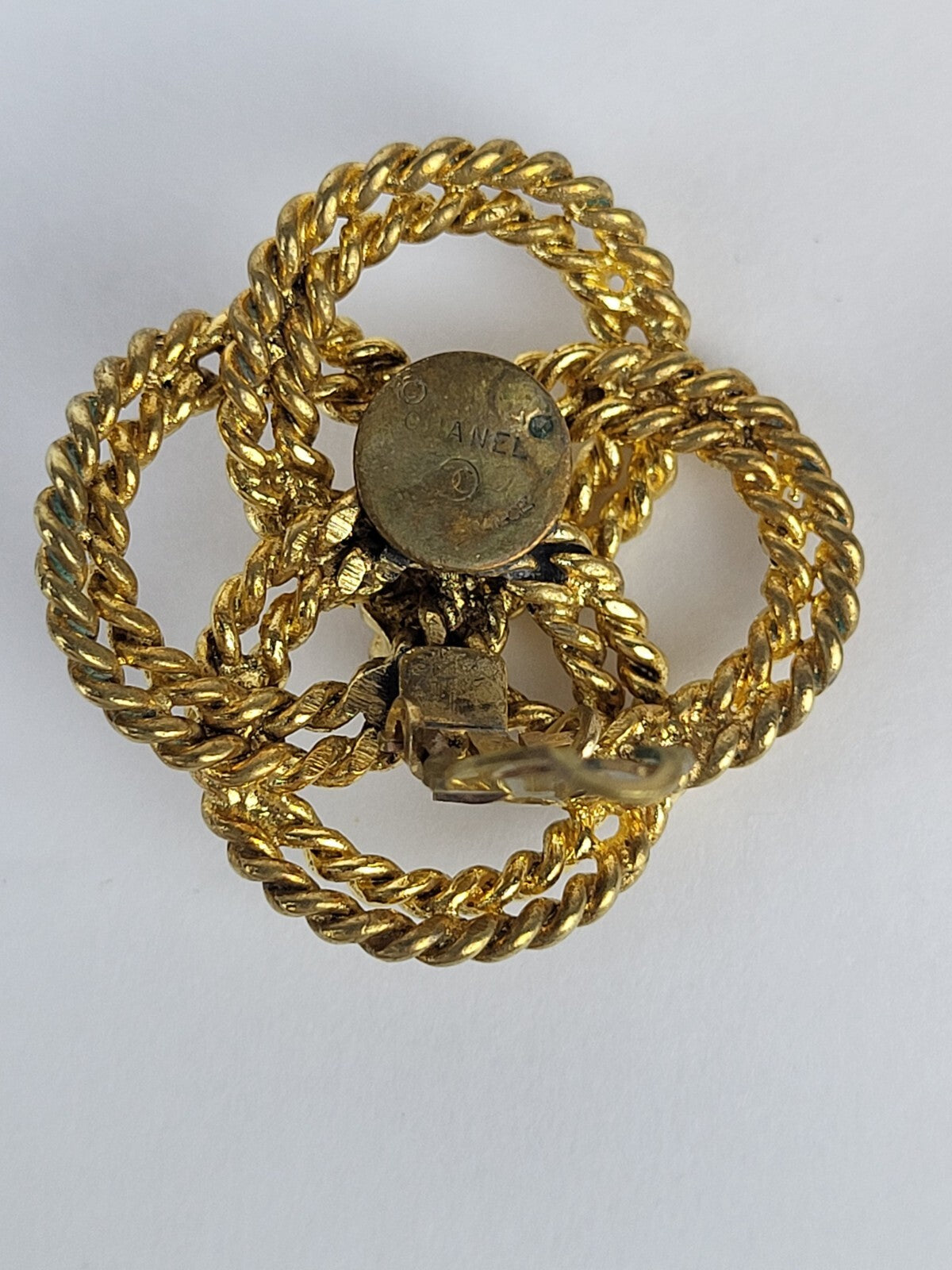 Chanel Vintage Earrings 70s Quatrefoil Round Rope Link Clip On Yellow Gold Tone