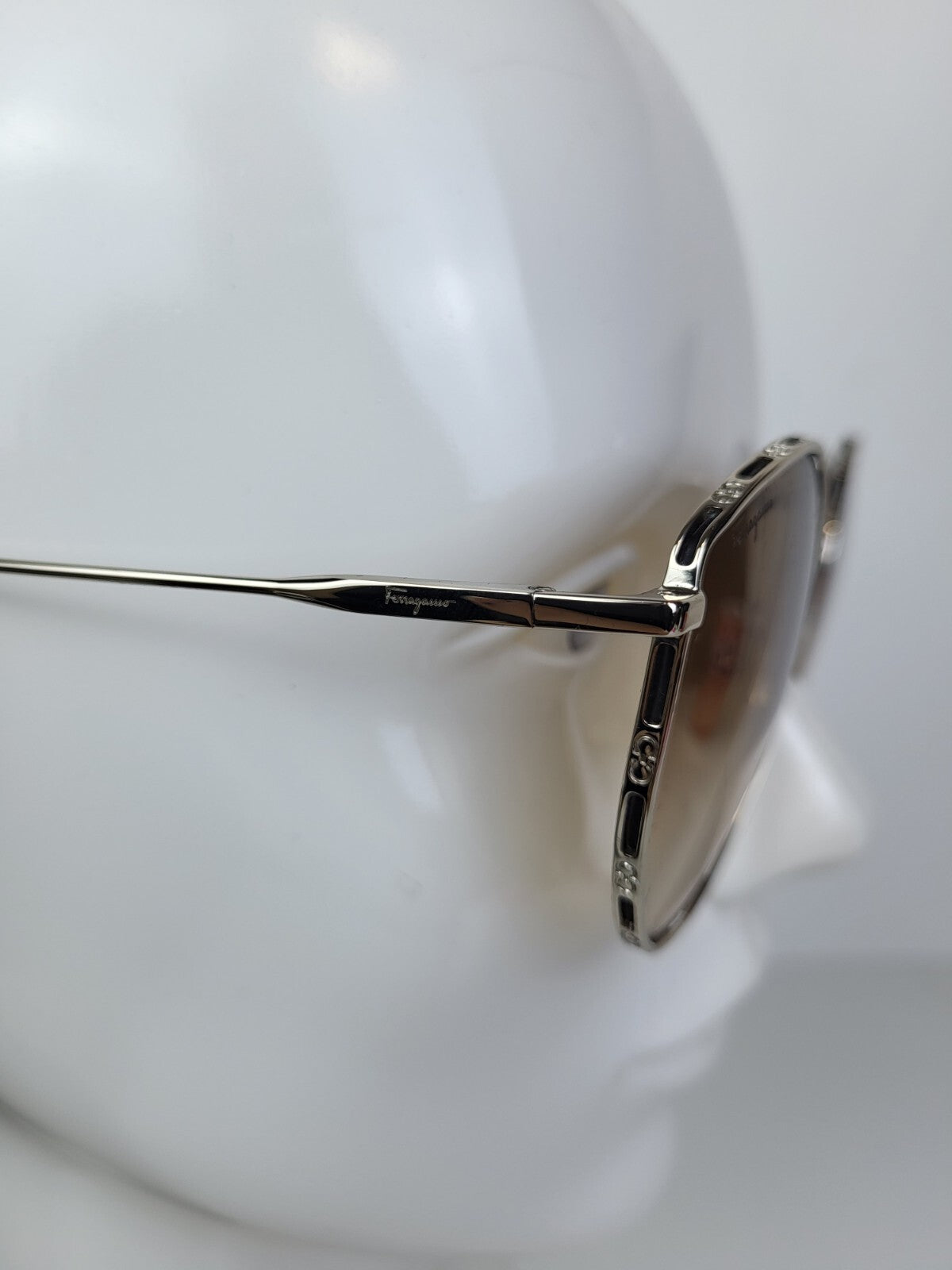 Salvatore Ferragamo Sunglasses SF264S Gold Frame 60/15