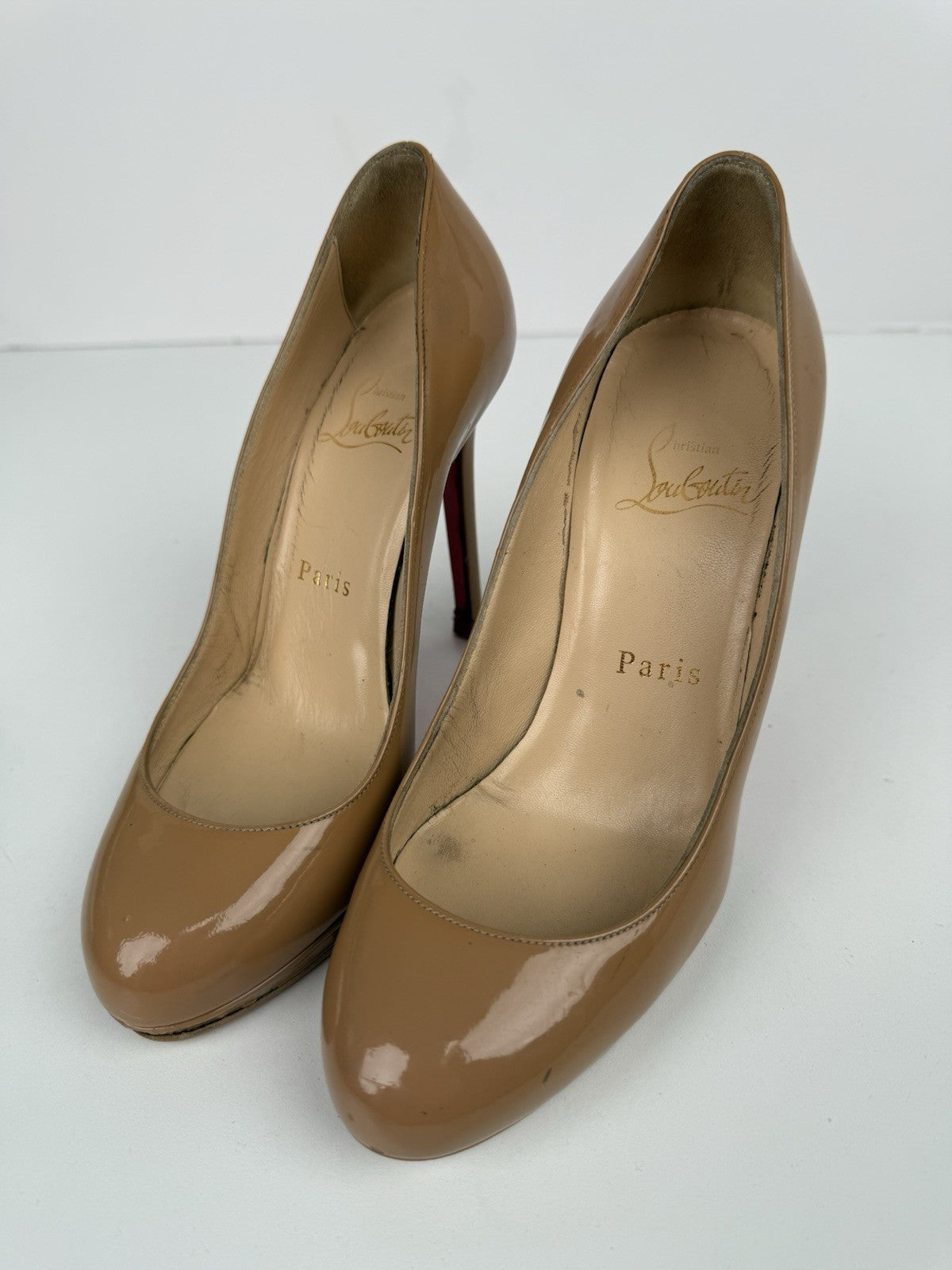 Christian Louboutin Patent Leather Pump Size 5.5 Beige