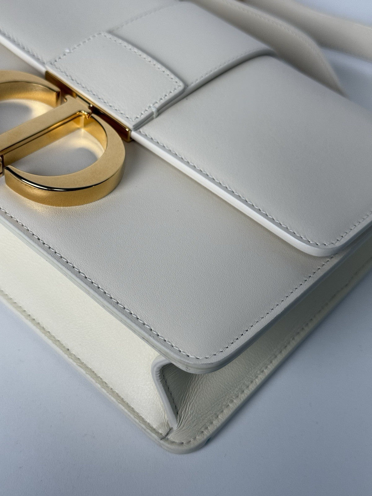 Dior White Leather 30 Montaigne Shoulder Bag