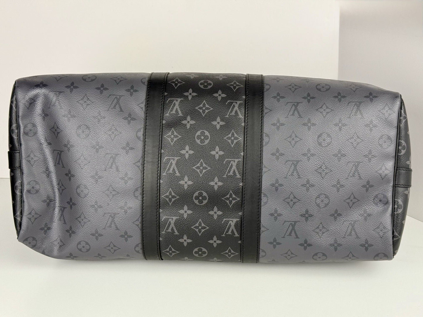Louis Vuitton Duffle Bag M Monogram Eclipse Keepall Canvas Black/Gray Size 50