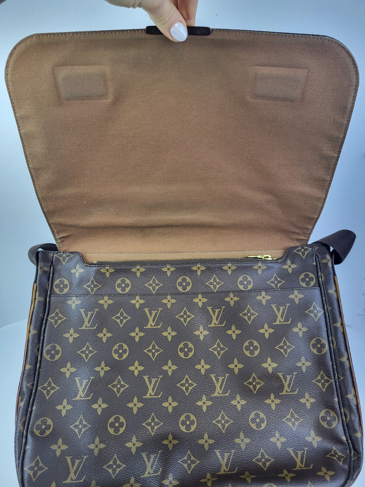 Louis Vuitton Beaubourg Messenger Bag MM Brown Canvas