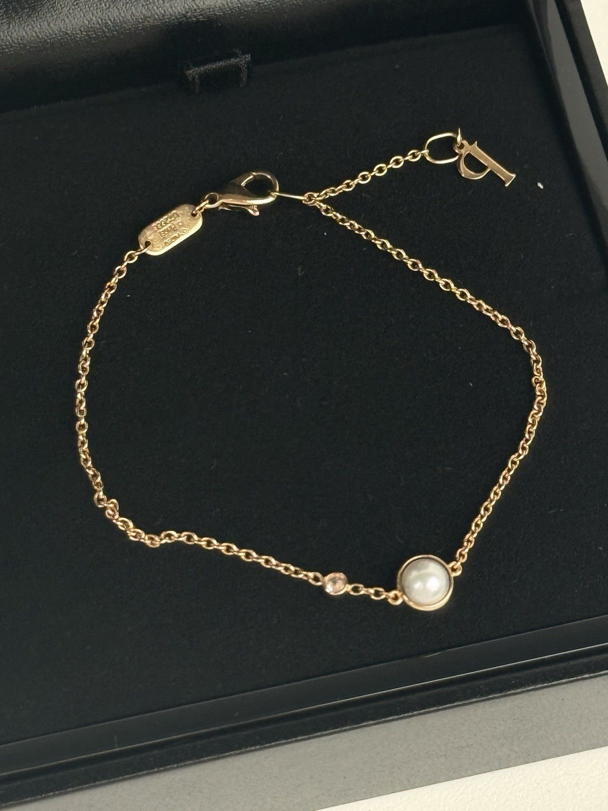 Piaget Possession Mother of Pearl Bead Diamond 18k Rose Gold Bracelet