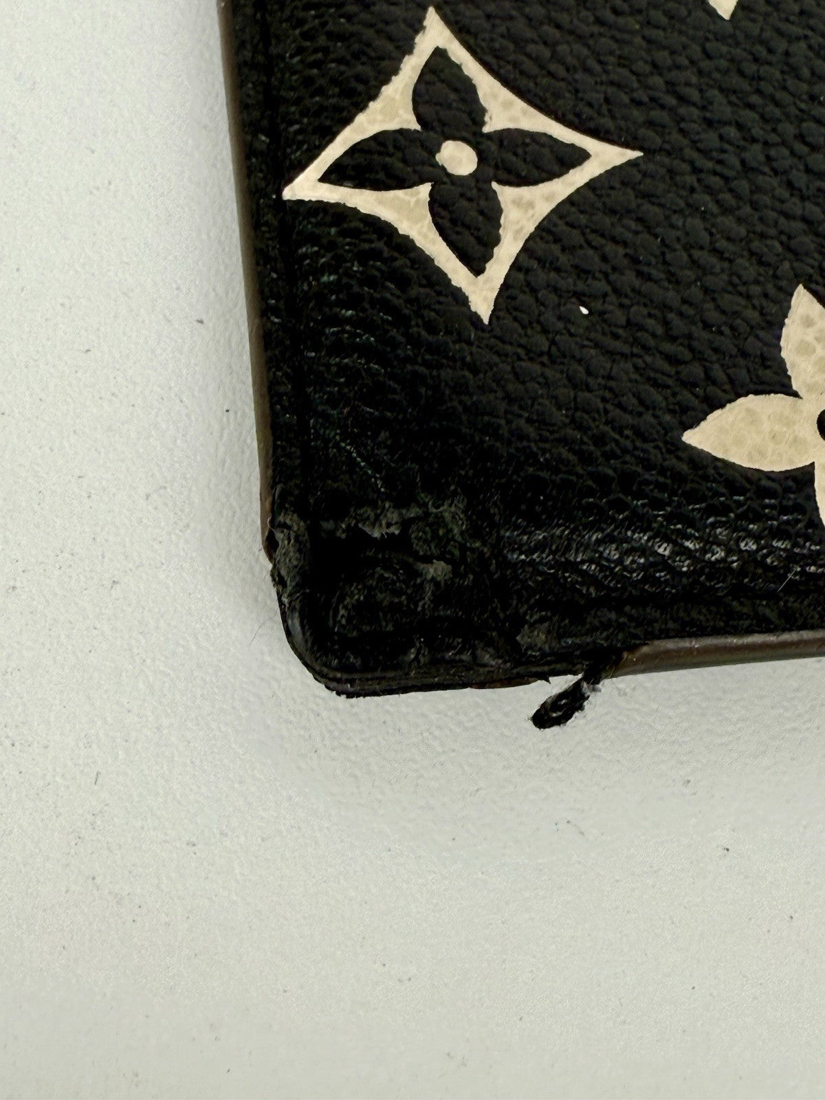 LOUIS VUITTON Porte Carte Saample Bicolor Monogram Empret Leather Card Case