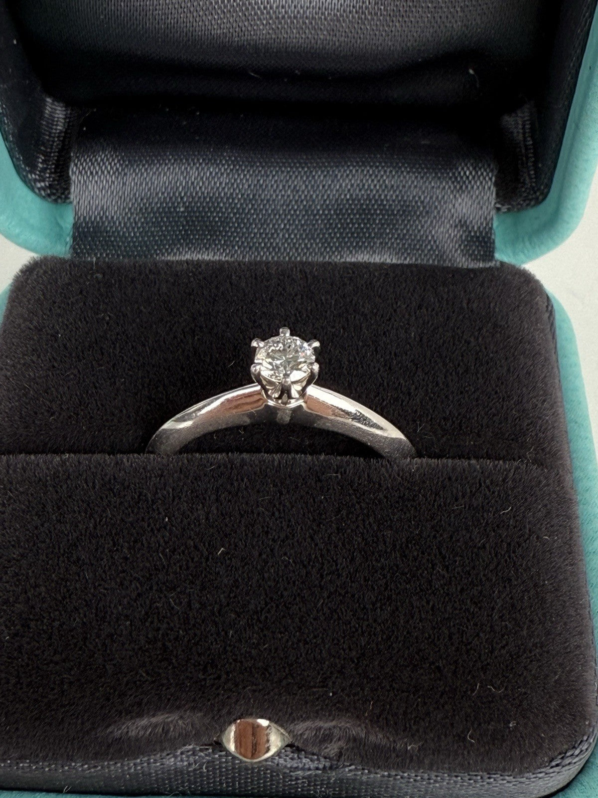 Tiffany & Co Platinum Diamond Engagement Ring 0.15 Carat Brilliant Cut Size 4.75