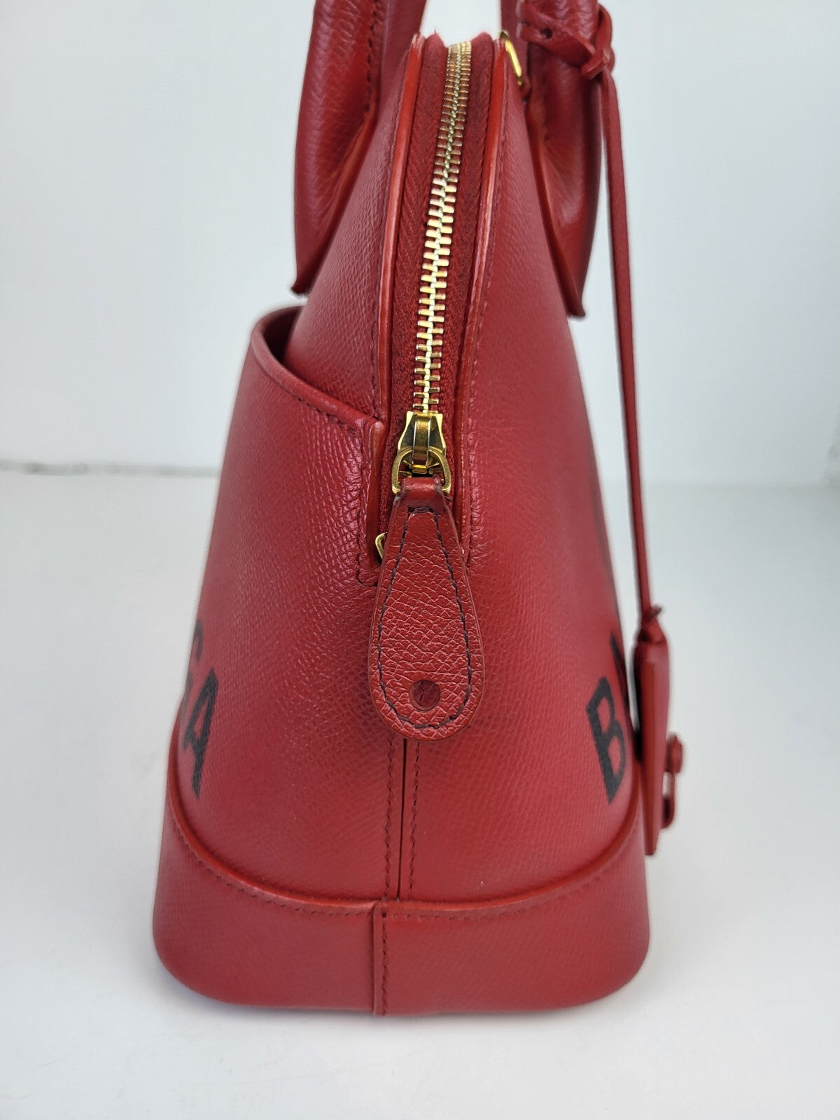 BALENCIAGA Ville Bag Red Grained Leather  Top Handles Bag