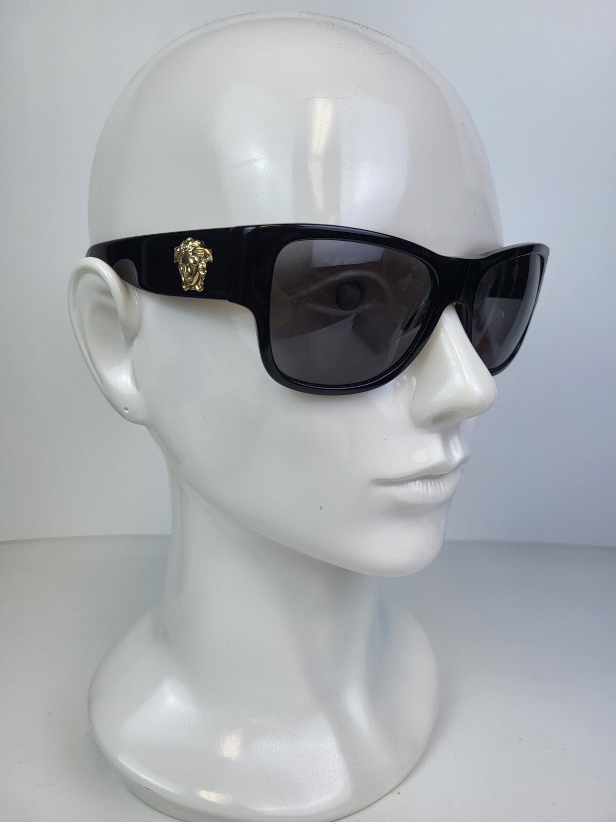 Versace Sunglasses 4275 Black 58/18 Gold Medusa