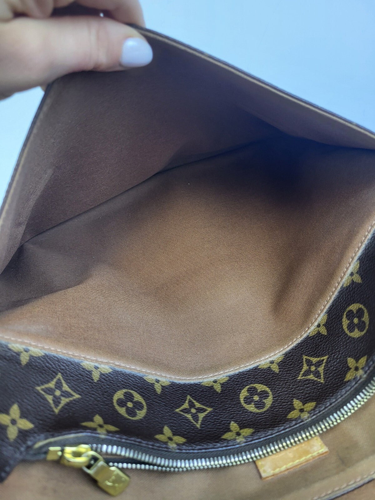 Louis Vuitton Beaubourg Messenger Bag MM Brown Canvas